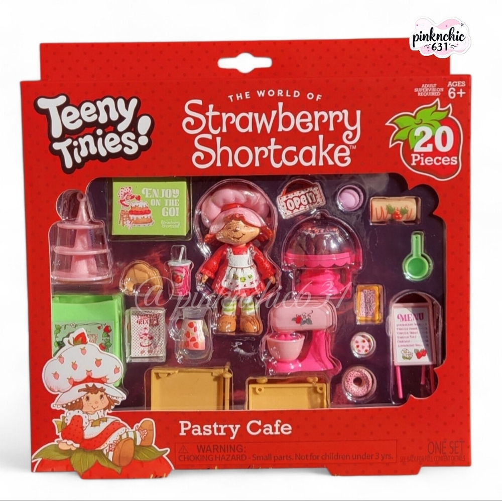 Vintage Style Strawberry Shortcake Teenie Tinies Pastry Cafe Playset Baking Set